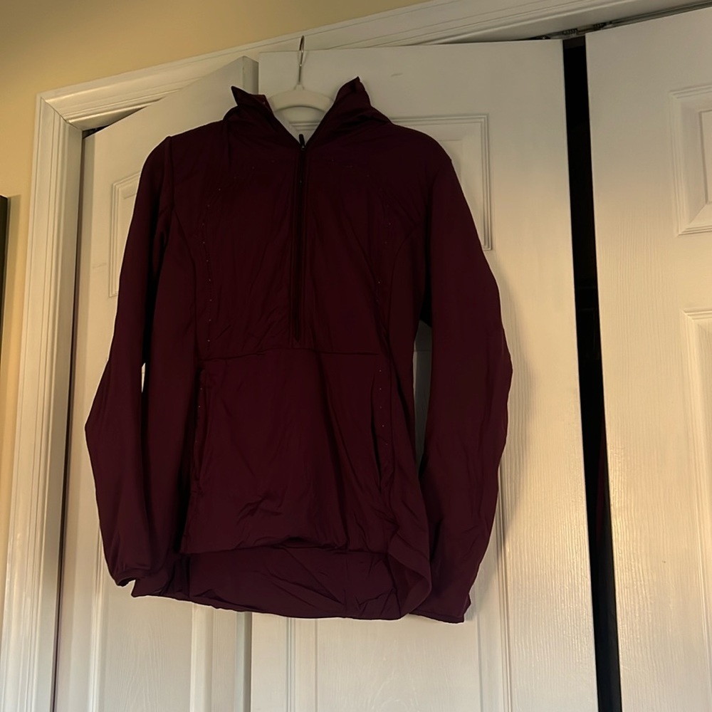 Lululemon sweatshirt